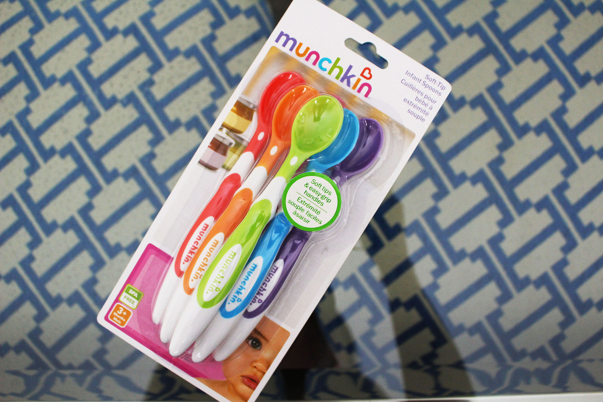 Infant Baby Spoons Review  Munchkin White Hot Infant Safety Spoons 