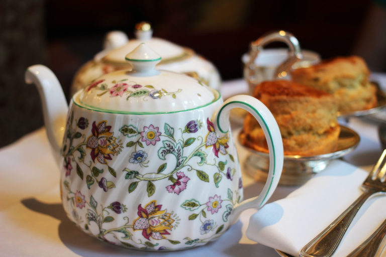 Afternoon Tea at Prince of Wales, Niagara-on-the-Lake - Dreams of Velvet